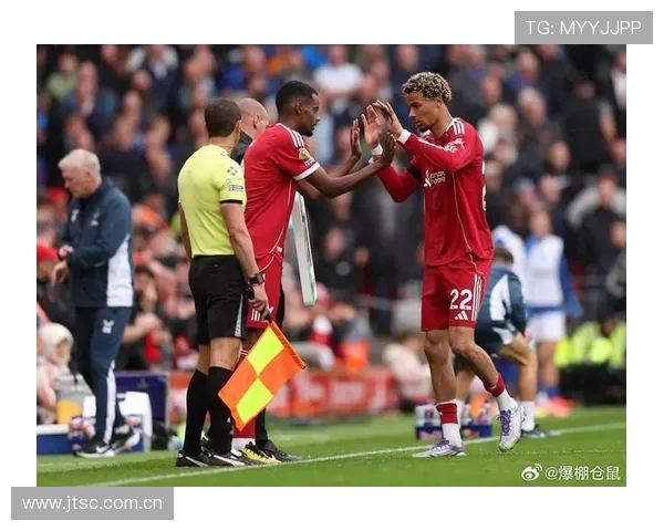 克劳奇:埃基蒂克与伊萨克搭档有望引领锋线新风潮 克劳奇:埃基蒂克与伊萨克搭档有望引领锋线新风潮