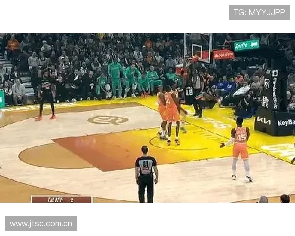 莫布利连续暴扣带领骑士反超比赛 一度落后12分最终领先4分